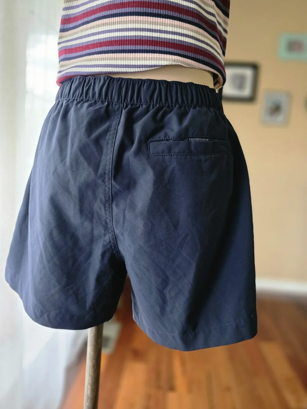 Abercrombie & Fitch Navy Athletic Shorts with White Retro Piping - Size Small